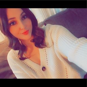 Meet your Posher, Niki